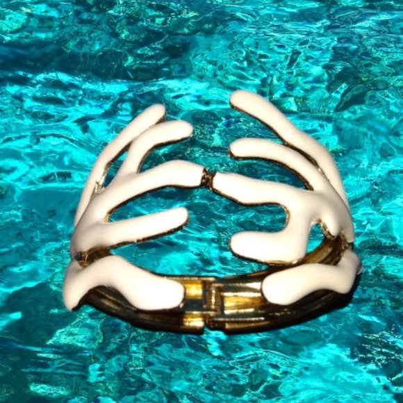 Ivory 🪸 Cuff - Picture 1 of 12